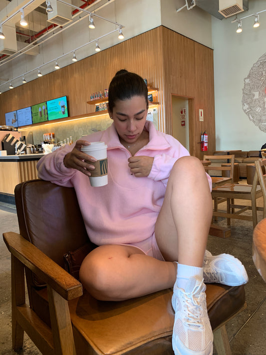 Cozy Pink Hoodie – Oversize Fit & 1/2 Zipper